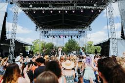 In The Pines on stage at Wonderbus Music Fest 2023